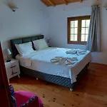 Вилла Plum Garden *