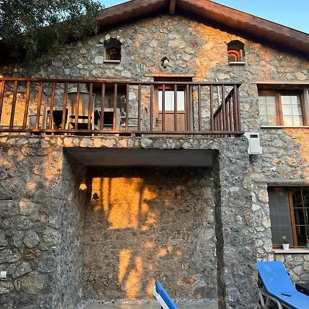 Plum Garden וילה